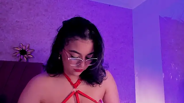 Snapshot of LorenaStevens chatting on 10.01.25 LorenaStevens online show from 10.01.25