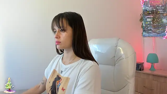 Laayla fiire2 online show from 12.20.24