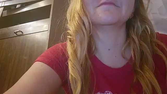 Snapshot of EstrellaWalters chatting on 11.01.25 EstrellaWalters online show from 11.01.25