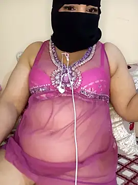 MerriamxHot online show from 03.18.25