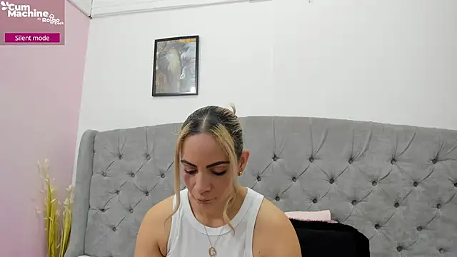 Snapshot of Valesskahall chatting on 11.01.25 Valesskahall online show from 11.01.25