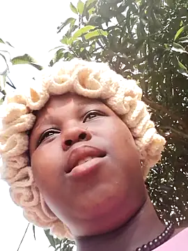 Dark Berry 26 online show from 12.27.24