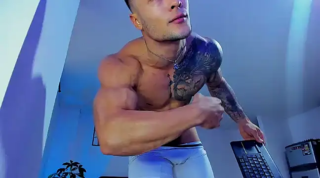 Snapshot of alexander_collin02 chatting on 01.04.25 alexander collin02 online show from 01.04.25