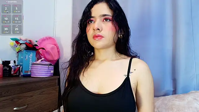 adara johnson   online show from 11.06.25