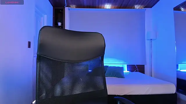 Tifanny Jhoson online show from 01.29.25