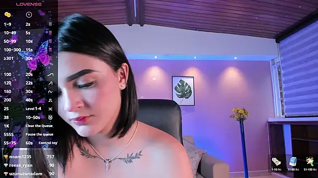 Tifanny Jhoson online show from 02.10.25