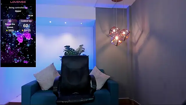 Tifanny Jhoson online show from 03.18.25