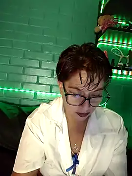 Snapshot of TRISH_MILF chatting on 12.06.24 TRISH MILF online show from 12.06.24