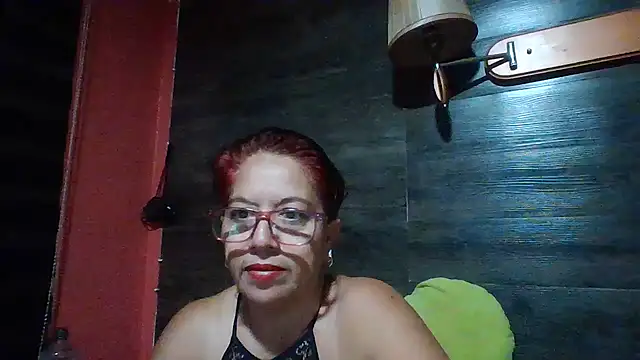 Snapshot of TRISH_MILF chatting on 02.03.25 TRISH MILF online show from 02.03.25