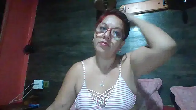 Snapshot of TRISH_MILF chatting on 02.07.25 TRISH MILF online show from 02.07.25