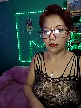 Snapshot of TRISH_MILF chatting on 02.21.25 TRISH MILF online show from 02.21.25