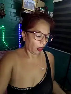 Snapshot of TRISH_MILF chatting on 02.27.25 TRISH MILF online show from 02.27.25