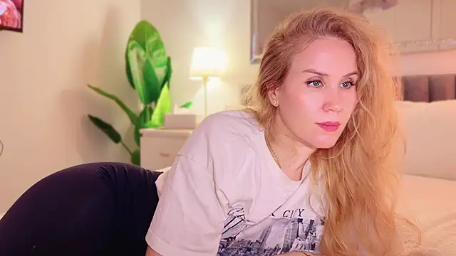 Snapshot of Myassistant chatting on 02.26.26 Myassistant online show from 02.26.26