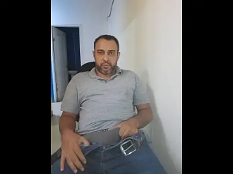 Snapshot of friendsloversex chatting on 10.24.25 friendsloversex online show from 10.24.25