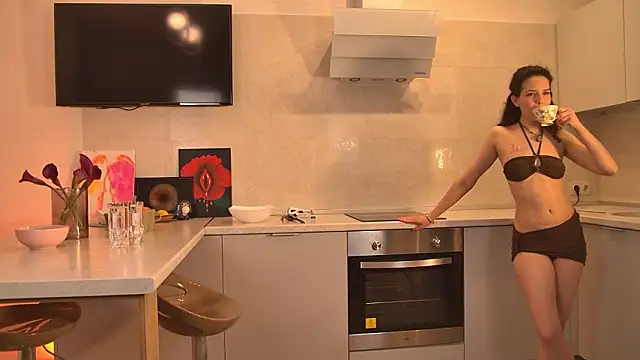 Snapshot of AngellaRoss chatting on 03.04.26 AngellaRoss online show from 03.04.26