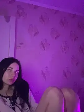 Snapshot of Starry_Siren chatting on 10.08.25 Starry Siren online show from 10.08.25