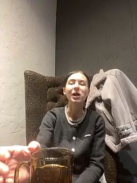 Snapshot of Starry_Siren chatting on 10.29.25 Starry Siren online show from 10.29.25