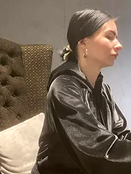 Snapshot of Starry_Siren chatting on 11.06.25 Starry Siren online show from 11.06.25