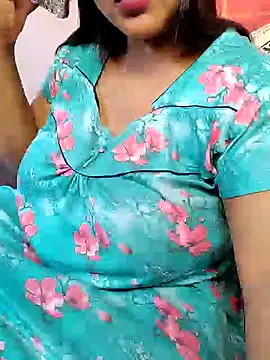 Snapshot of Ayesha_mahi chatting on 02.01.25 Ayesha mahi online show from 02.01.25