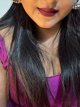 Snapshot of Ayesha_mahi chatting on 10.13.25 Ayesha mahi online show from 10.13.25