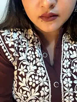 Snapshot of Ayesha_mahi chatting on 10.24.25 Ayesha mahi online show from 10.24.25