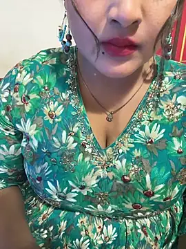 Ayesha mahi online show from 11.21.25