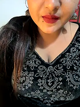 Ayesha mahi online show from 11.23.25