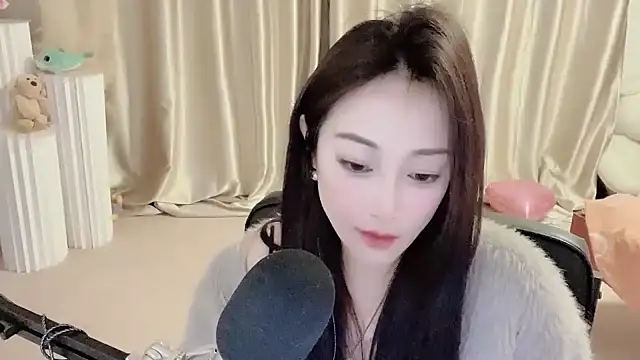Daisy-77 online show from 01.05.25
