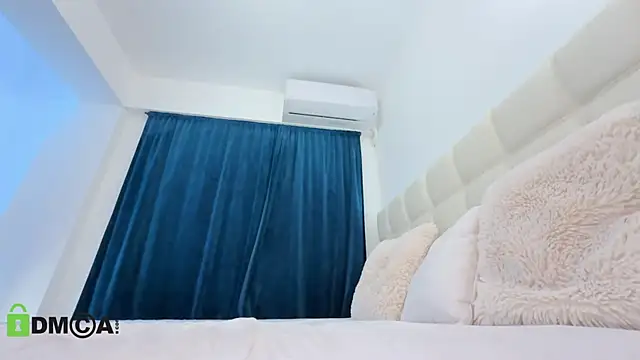 ScarlettAndTom online show from 01.28.25