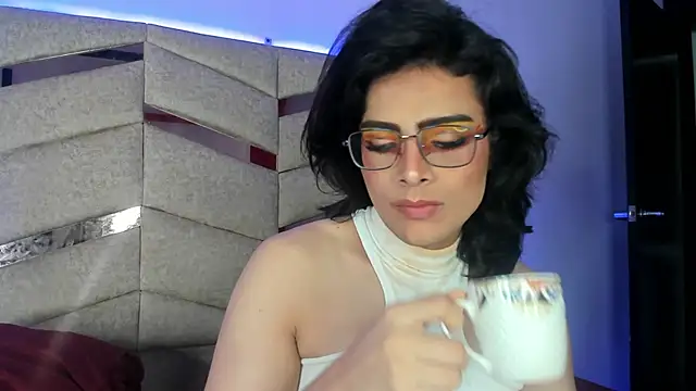 Snapshot of Eterea_blow chatting on 02.08.25 Eterea blow online show from 02.08.25