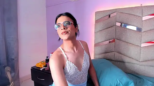 Snapshot of Eterea_blow chatting on 03.05.25 Eterea blow online show from 03.05.25