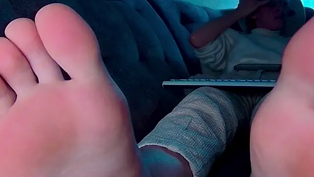 AgnesMillerS online show from 12.12.24