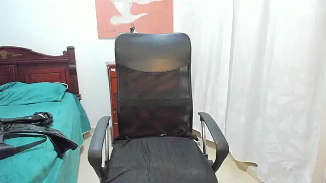 misstresbigcockts online show from 11.15.25