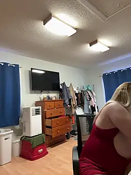 Snapshot of Hotslut187 chatting on 03.31.26 Hotslut187 online show from 03.31.26