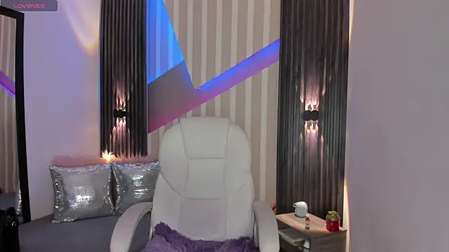 emily layton online show from 01.24.25