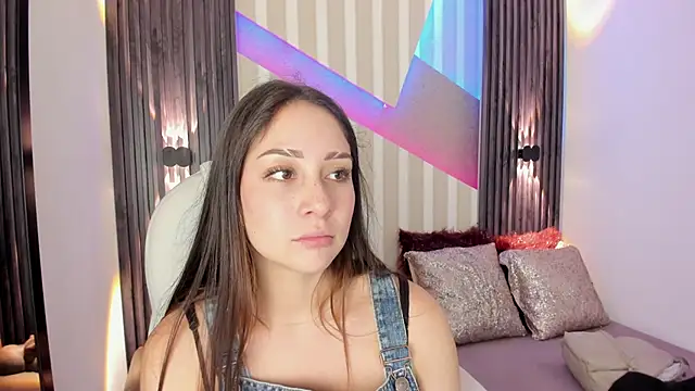 emily layton online show from 09.16.25