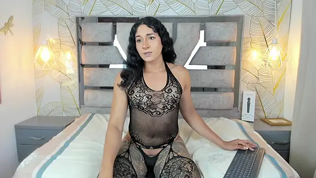 Alison Chan  online show from 04.21.26