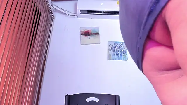 Snapshot of alondrabigtits chatting on 03.24.26 alondrabigtits online show from 03.24.26