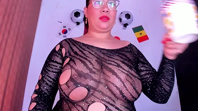 Snapshot of alondrabigtits chatting on 07.11.26 alondrabigtits online show from 07.11.26