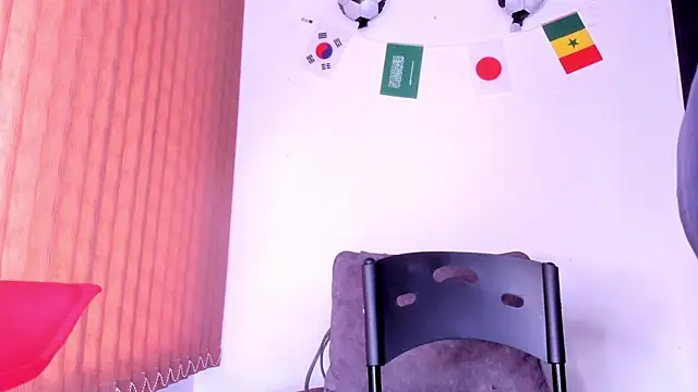 Snapshot of alondrabigtits chatting on 07.17.26 alondrabigtits online show from 07.17.26