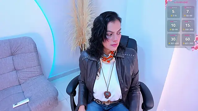 Ada Monroe10 online show from 10.03.25