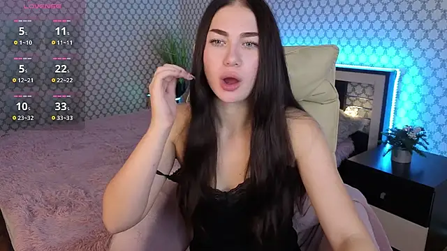 Sunny Sweety online show from 10.10.25