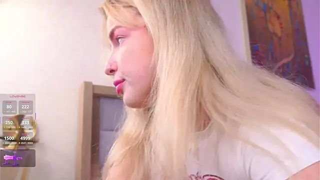 Snapshot of LiliBanger chatting on 07.12.26 LiliBanger online show from 07.12.26
