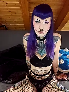 Snapshot of Purple_Coffin666 chatting on 02.13.25 Purple Coffin666 online show from 02.13.25