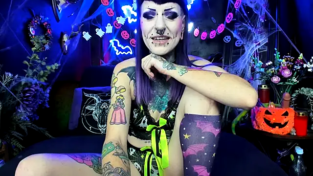 Snapshot of Purple_Coffin666 chatting on 10.26.25 Purple Coffin666 online show from 10.26.25