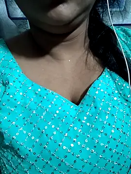 Jeenat  online show from 12.15.24