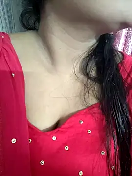 Jeenat  online show from 12.23.24