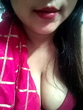 Jeenat  online show from 01.01.25