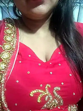 Jeenat  online show from 01.02.25