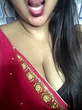 Jeenat  online show from 01.03.25